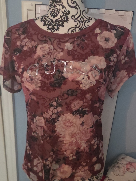 Guess Tops - Guess Floral Short-Sleeve Top in Rose